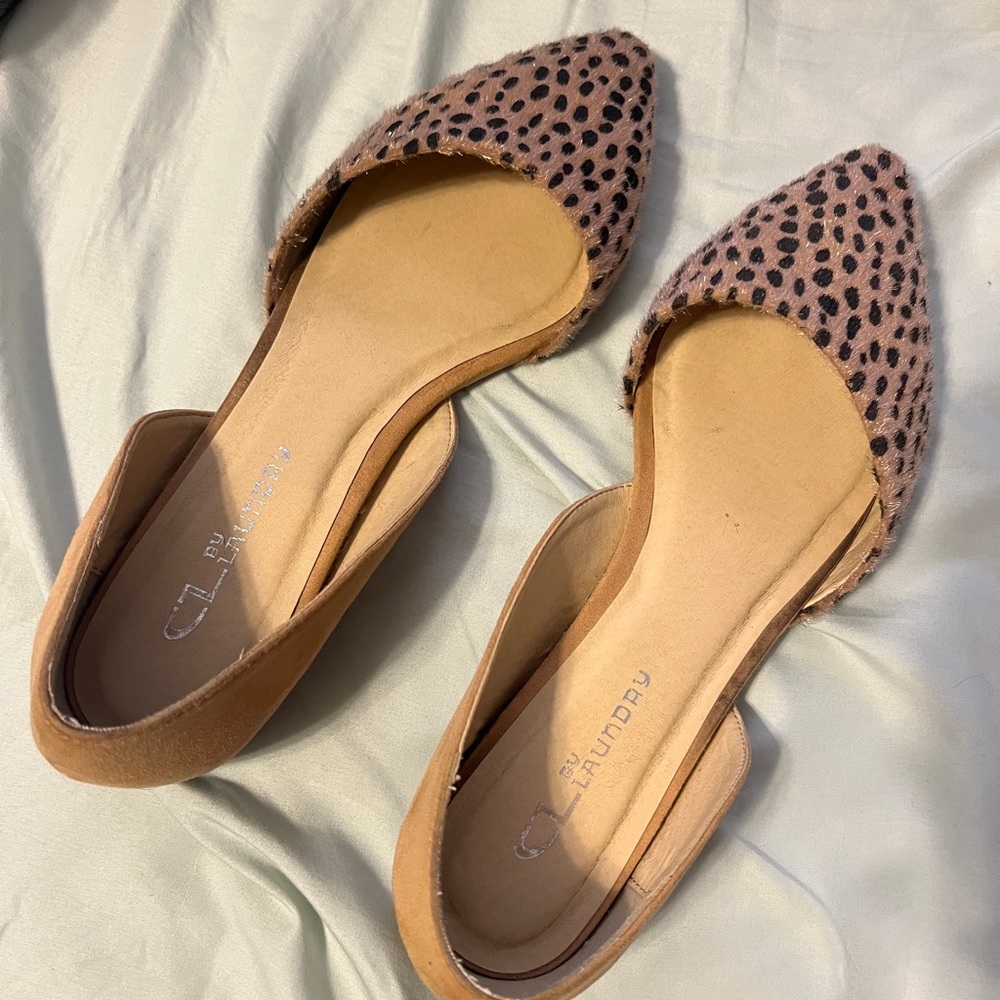Francesca's Collections Tan and Black Flats